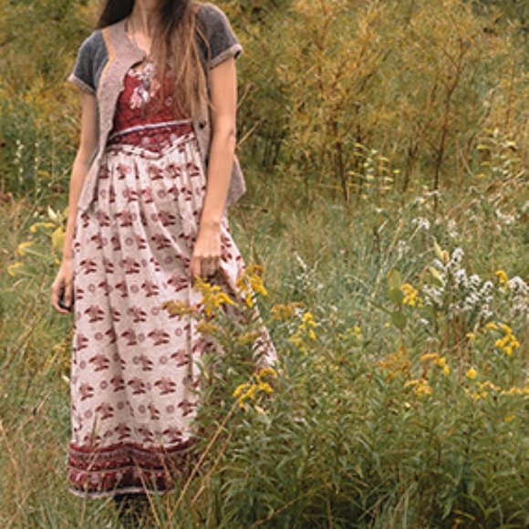Quilted Bust Dress - Picture 1 of 8